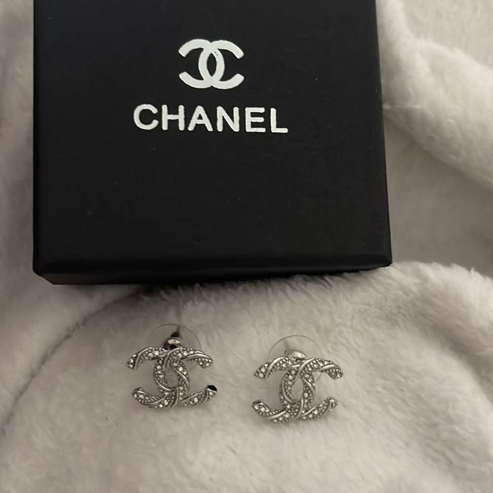 CHANEL Silver Stud Earrings Iconic CC Design